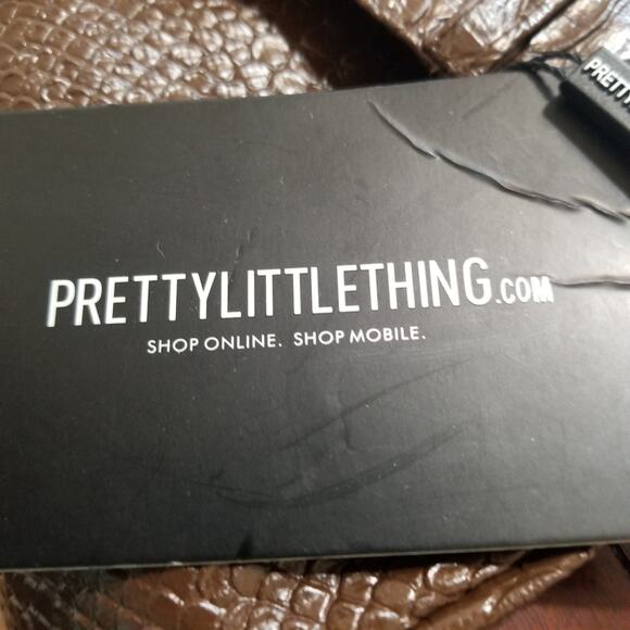 Pretty Little Thing Faux Leather Croc Split Hem Skinny Trousers Size 8 Choc - Picture 9 of 14